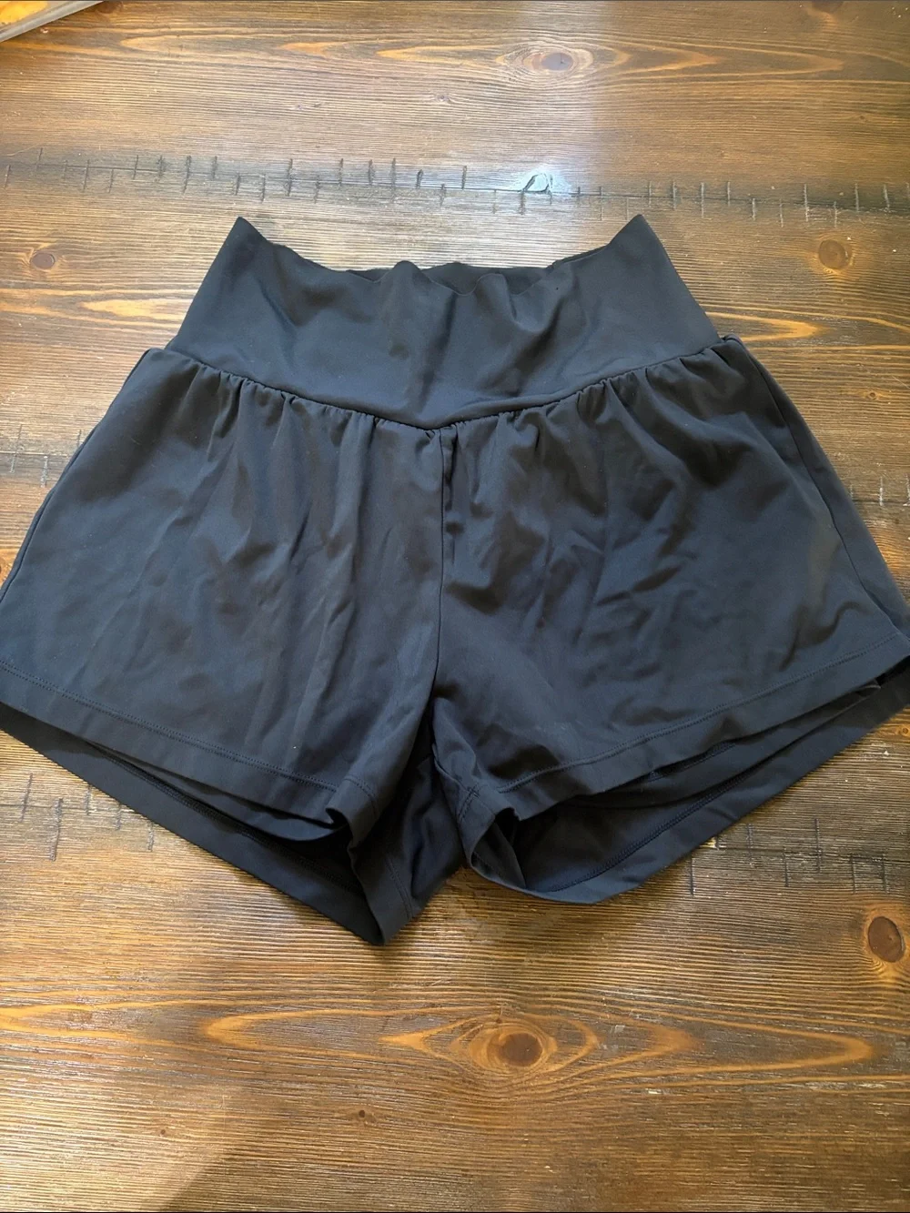 Halara Women’s Athletic Shorts black